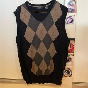 BROWN AND GRAY CHECKED OVERSIZED ARGYLE VEST